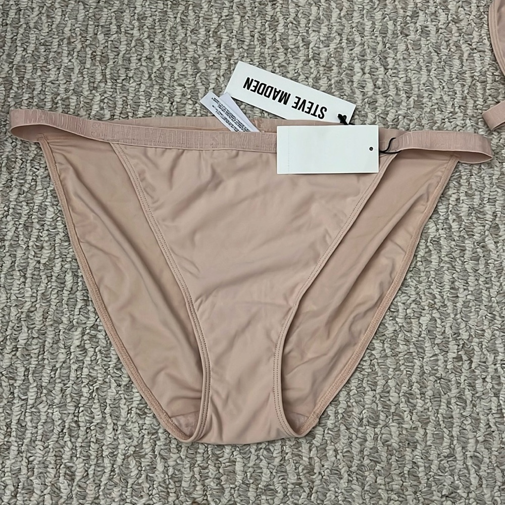 - Steve Madden bikini underwear